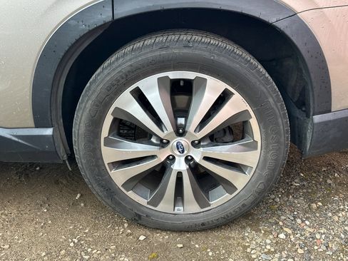 Used 2019 Subaru Ascent Limited image 4