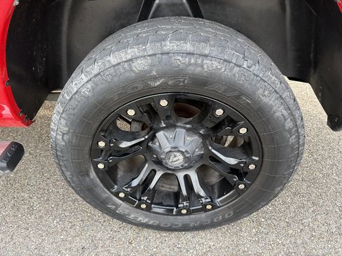 Used 2014 RAM 1500 Express image 12