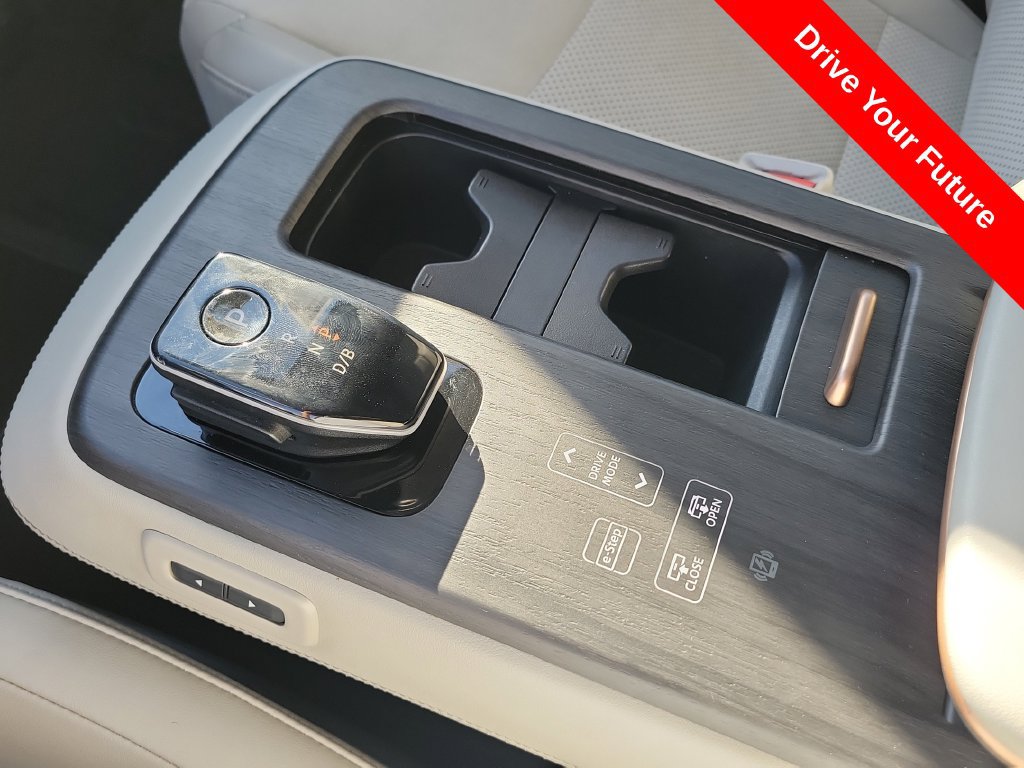 Used 2024 Nissan Ariya FWD image 15