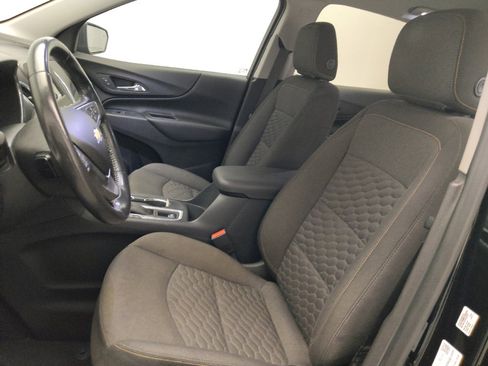 Used 2019 Chevrolet Equinox LT FWD image 17
