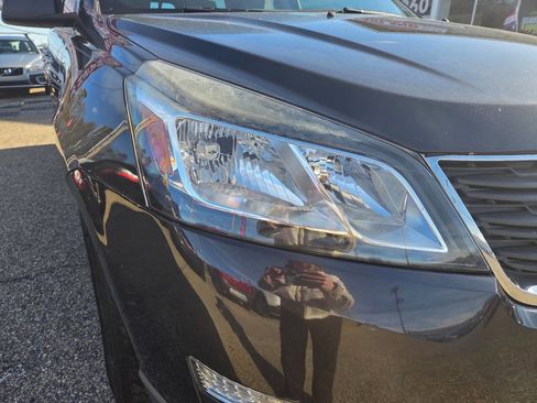 Used 2015 Chevrolet Traverse LS image 30