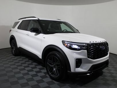 Certified 2025 Ford Explorer ST-Line w/ ST-Line Street Pack