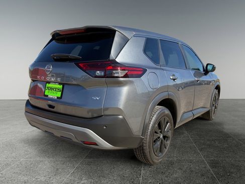 Used 2023 Nissan Rogue SV image 7