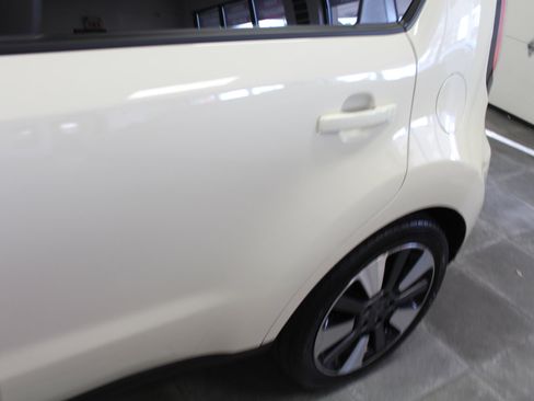 Used 2016 Kia Soul ! w/ Umber Package 1 image 30