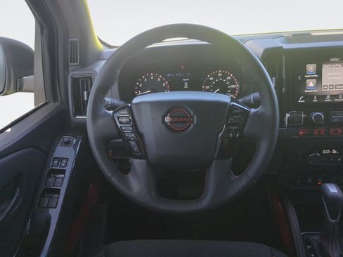 Used 2026 Nissan Frontier Pro-X w/ Pro-X Convenience Package RWD image 17