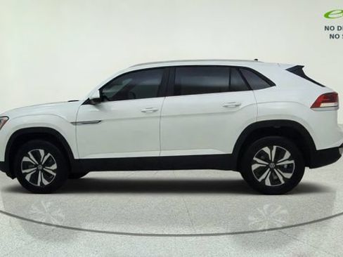 Used 2026 Volkswagen Atlas Cross Sport SE AWD/4WD image 6