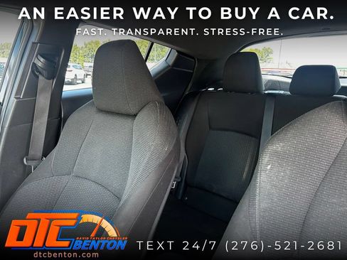 Used 2019 Toyota C-HR LE FWD image 11