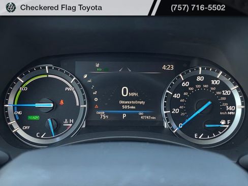 Used 2021 Toyota Highlander XLE AWD/4WD image 11