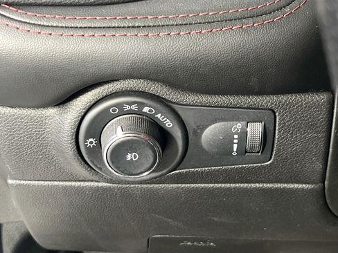 Used 2022 Dodge Durango R/T w/ Blacktop Package image 10