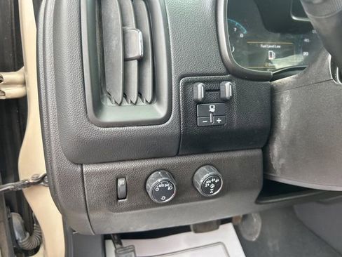 Used 2022 Chevrolet Colorado ZR2 image 17