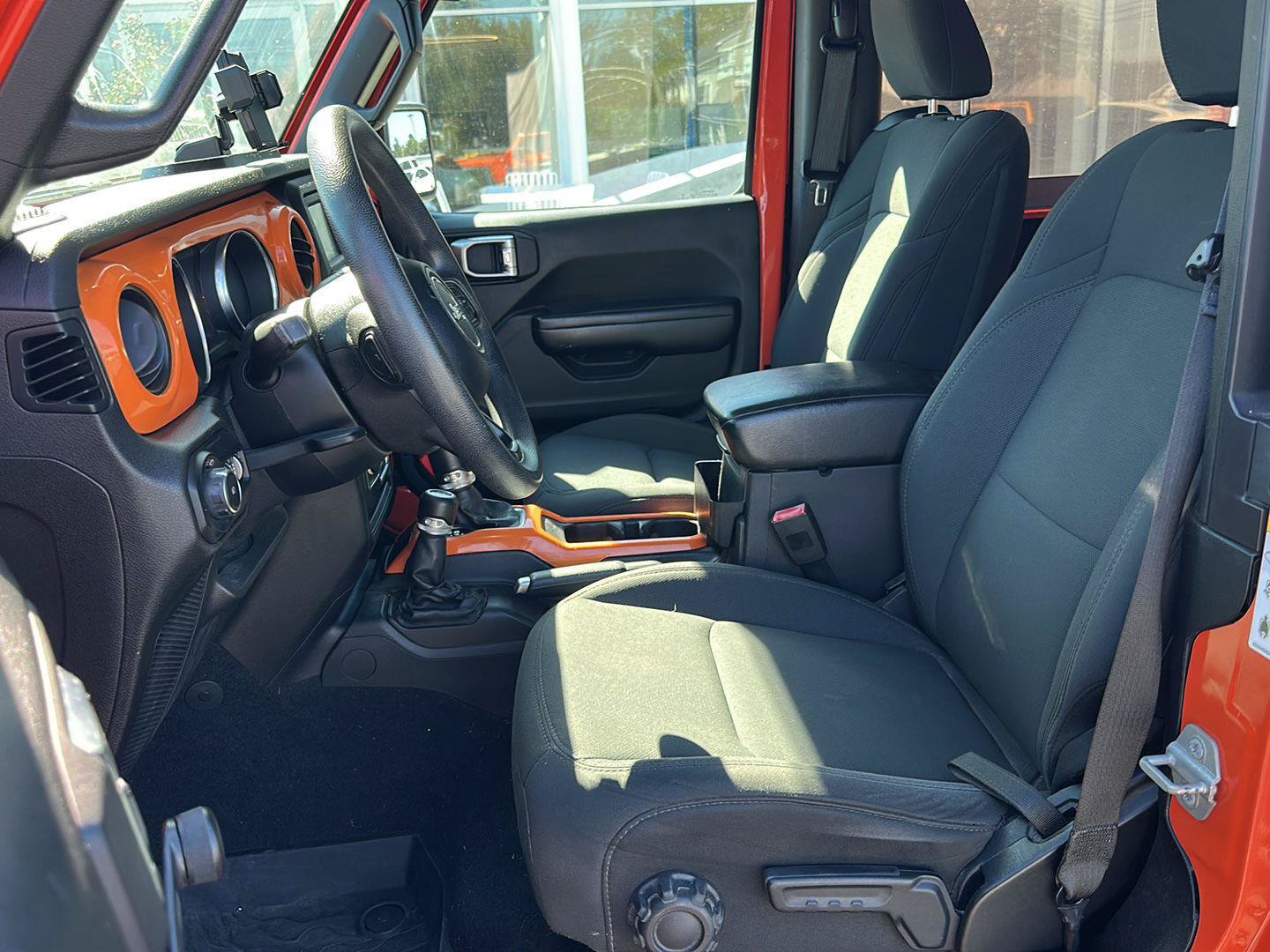 Used 2018 Jeep Wrangler Sport AWD/4WD image 9