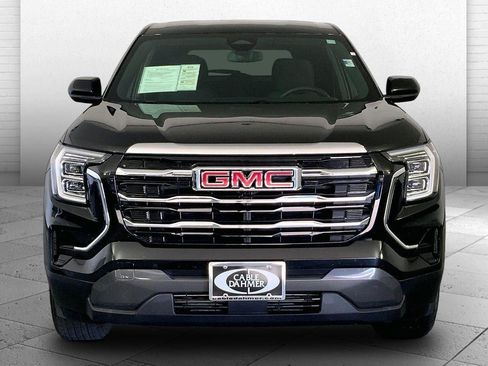 Used 2025 GMC Terrain Elevation AWD/4WD image 2