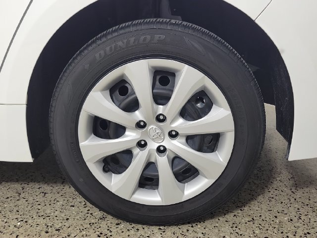 Used 2025 Toyota Corolla LE FWD image 8