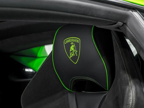 Used 2024 Lamborghini Huracan Tecnica RWD image 20