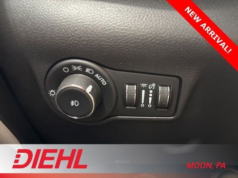 Used 2022 Jeep Compass Limited w/ Sun and Sound Group AWD/4WD image 22