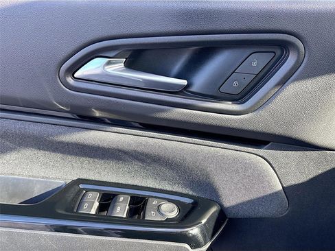 Used 2024 Honda Prologue EX image 19