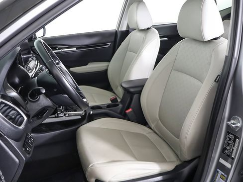 Used 2023 Kia Seltos EX image 28