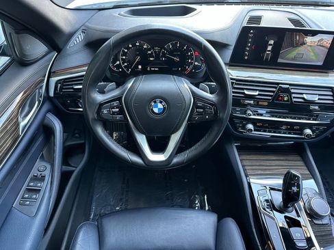 Used 2018 BMW 540i RWD image 14