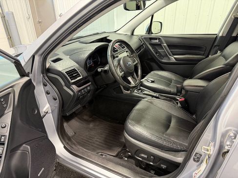 Used 2017 Subaru Forester 2.5i Touring image 6