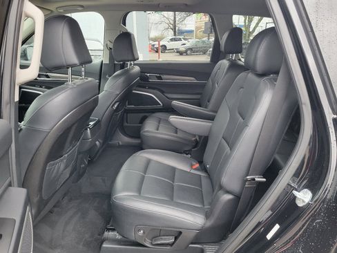 Used 2022 Kia Telluride EX w/ EX Premium Package image 12