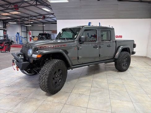 Used 2021 Jeep Gladiator Mojave image 7