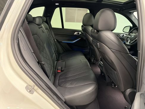 Used 2023 BMW X5 xDrive45e AWD/4WD image 30