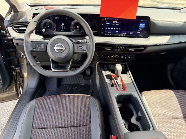 Used 2026 Nissan Kicks SR w/ Interior Electronics Package FWD image 17
