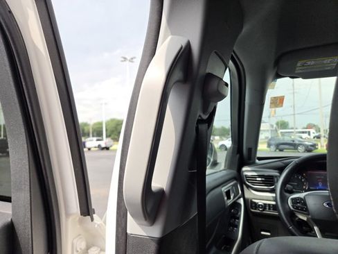 Used 2024 Ford Explorer XLT w/ Equipment Group 202A AWD/4WD image 28