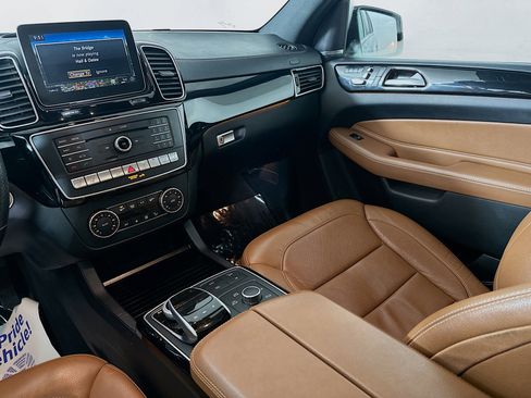 Used 2017 Mercedes-Benz GLS 450 4MATIC image 23