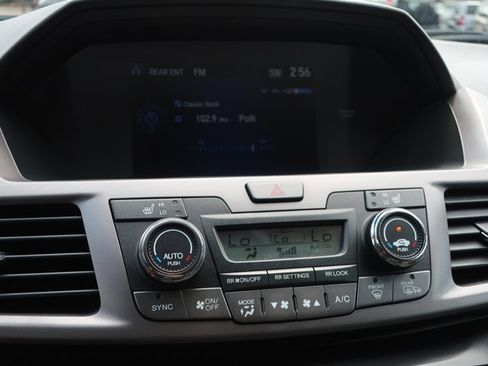 Used 2015 Honda Odyssey EX-L image 22