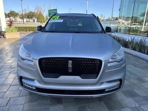 Certified 2023 Lincoln Aviator Reserve w/ Equipment Group 201A image 7