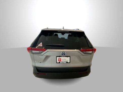 Certified 2020 Toyota RAV4 XLE image 7