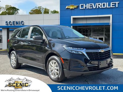 Used 2022 Chevrolet Equinox LS AWD/4WD image 1