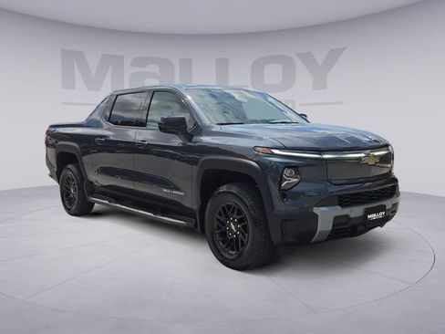 Used 2026 Chevrolet Silverado EV LT AWD/4WD image 7