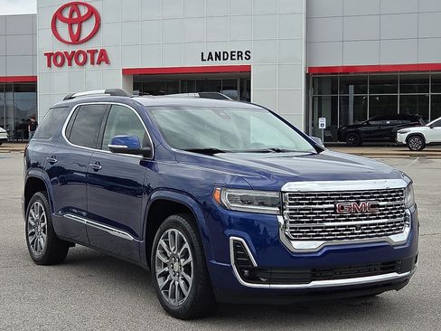 Used 2023 GMC Acadia Denali w/ Denali Ultimate Package FWD image 1
