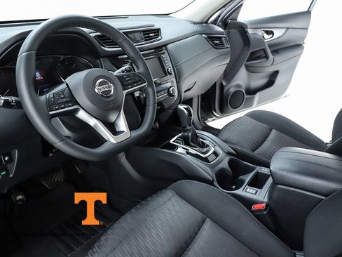 Used 2019 Nissan Rogue SV FWD image 19