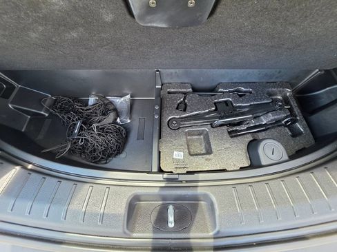 Used 2017 Hyundai Santa Fe Limited AWD/4WD image 41