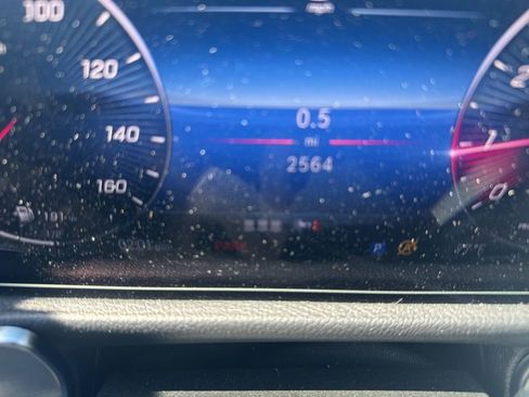 Used 2026 Mercedes-Benz GLB 250 image 9