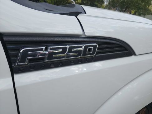 Used 2012 Ford F250 XL w/ XL Value Pkg image 13