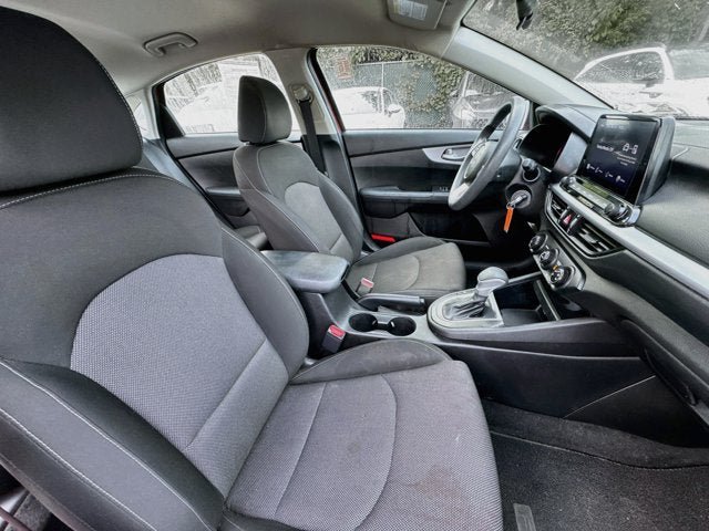 Certified 2023 Kia Forte LXS w/ LXS Technology Package FWD image 24
