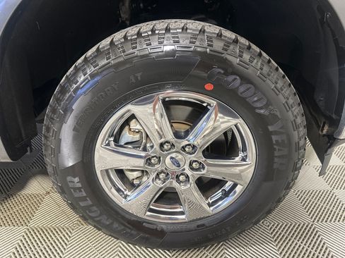 Used 2019 Ford F150 Lariat w/ Equipment Group 502A Luxury AWD/4WD image 28