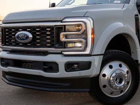Used 2025 Ford F450 Platinum w/ FX4 Off-Road Package AWD/4WD image 10