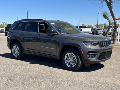 New 2026 Jeep Grand Cherokee Laredo X image 5