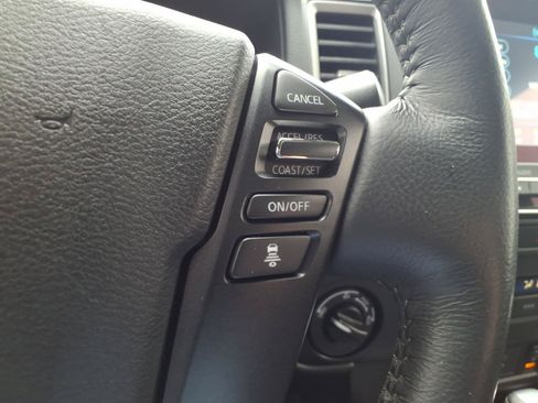 Used 2022 Nissan Frontier SV AWD/4WD image 18