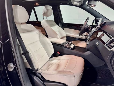 Used 2018 Mercedes-Benz GLE 350 image 24