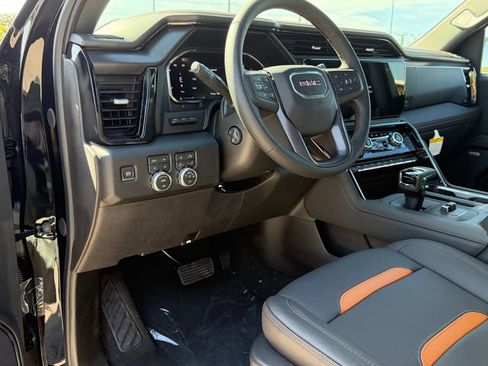 New 2026 GMC Sierra 1500 AT4 w/ AT4 Premium Package AWD/4WD image 13