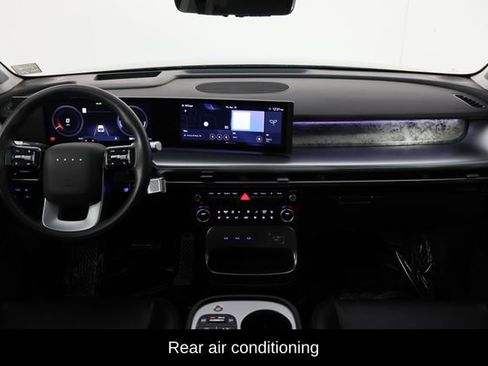 Used 2026 Hyundai Ioniq 9 Calligraphy AWD/4WD image 13