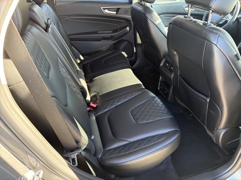 Used 2024 Ford Edge Titanium image 27
