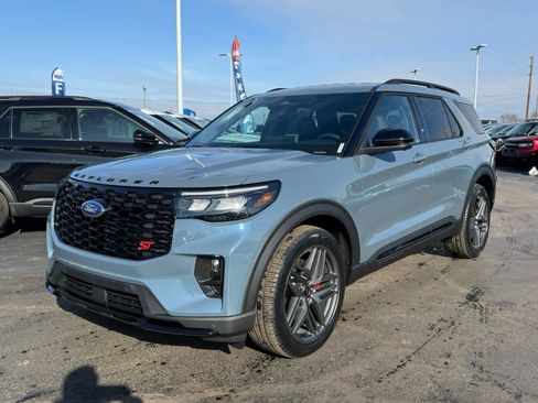 New 2026 Ford Explorer ST image 25