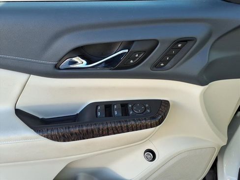 Used 2020 GMC Acadia Denali w/ Trailering Package image 21